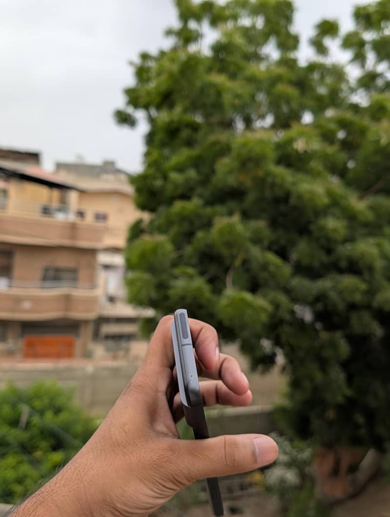 Google Pixel 8 3