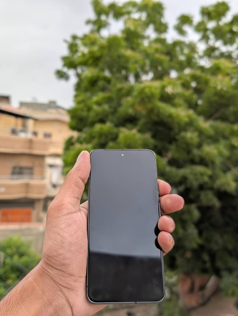 Google Pixel 8 5