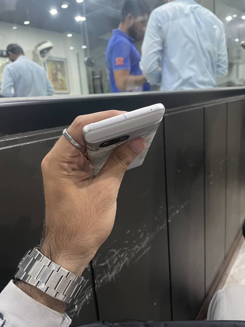 Google Pixel 7 5