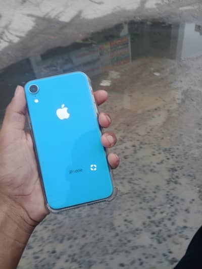 Apple iPhone XR