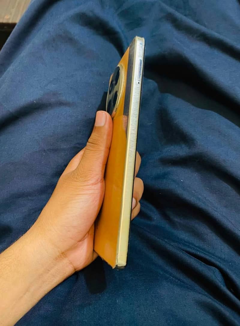 Tecno CAMON 30 2