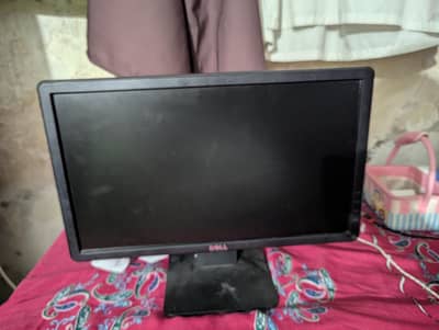 Lenovo PC with PC table