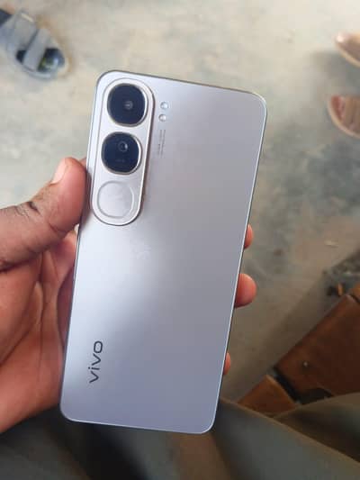 Vivo Y200