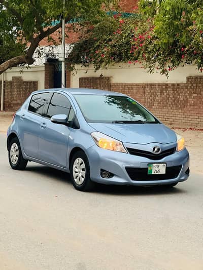 Toyota Vitz 2014