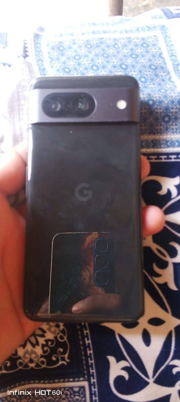 Google Pixel 8 1