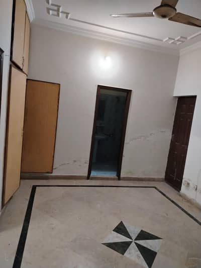 G-11 Size 4  Marla Upper Floor Portion For Rent