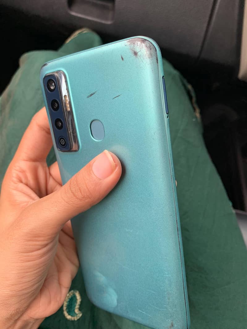 Tecno Camon 17 0
