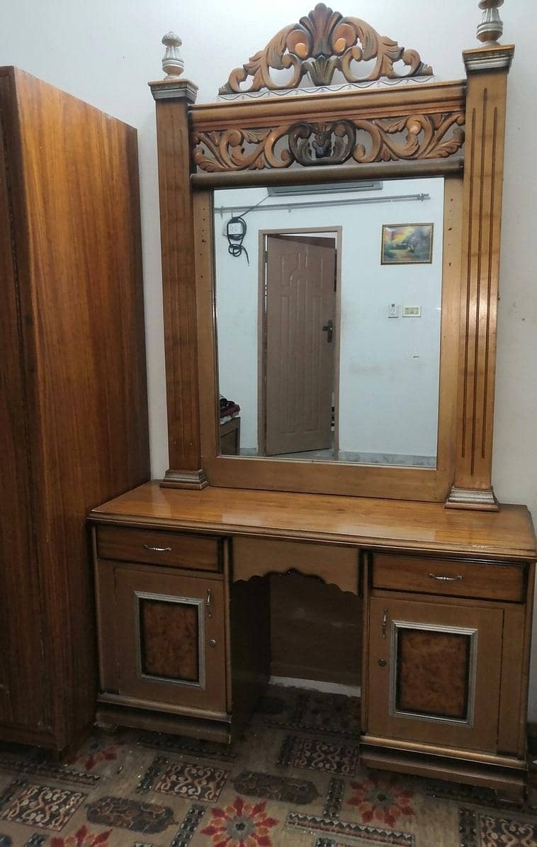 Bed and dressing table 1