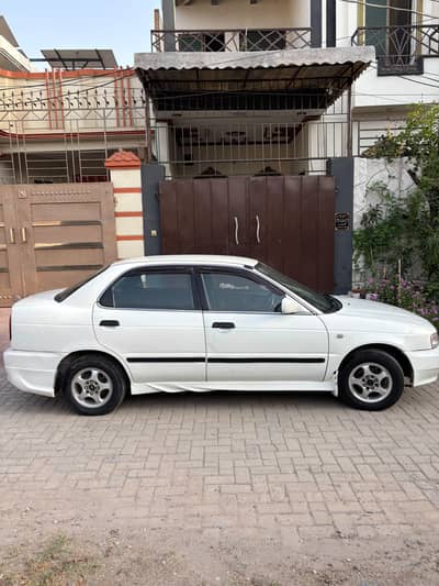 Suzuki Baleno 2001