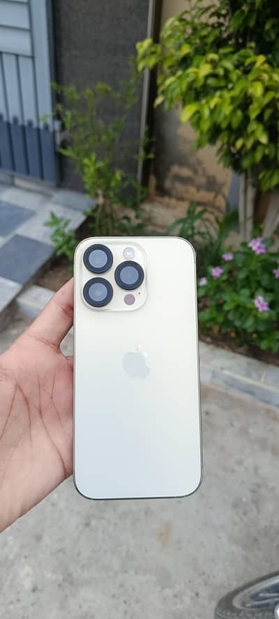 Apple iPhone 14 Pro