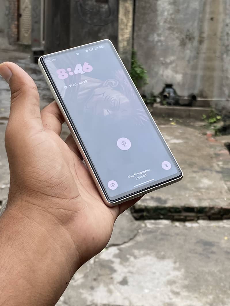 Google Pixel 7a 1