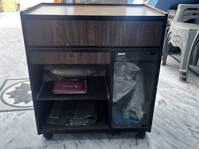Console table For sell mint condition
