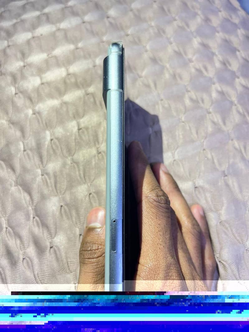 Google Pixel 8 1