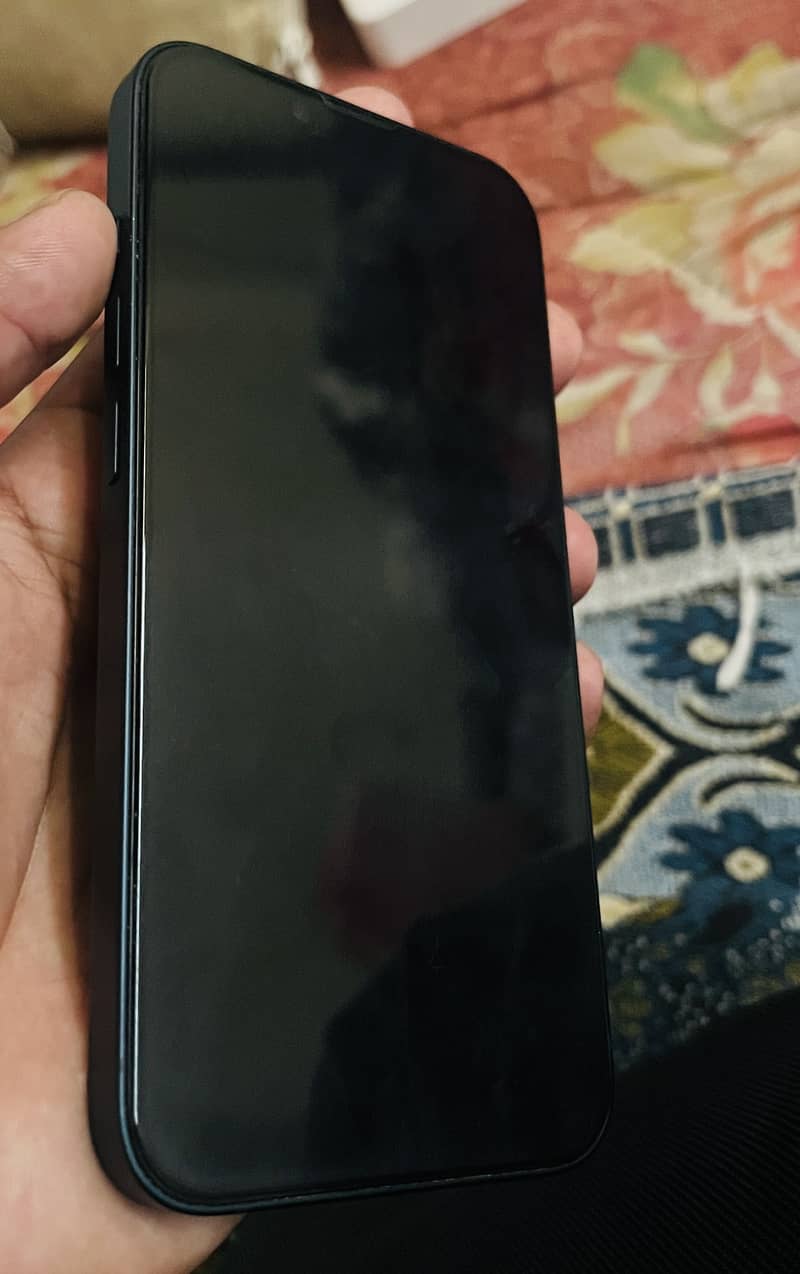 Apple iPhone 14 4