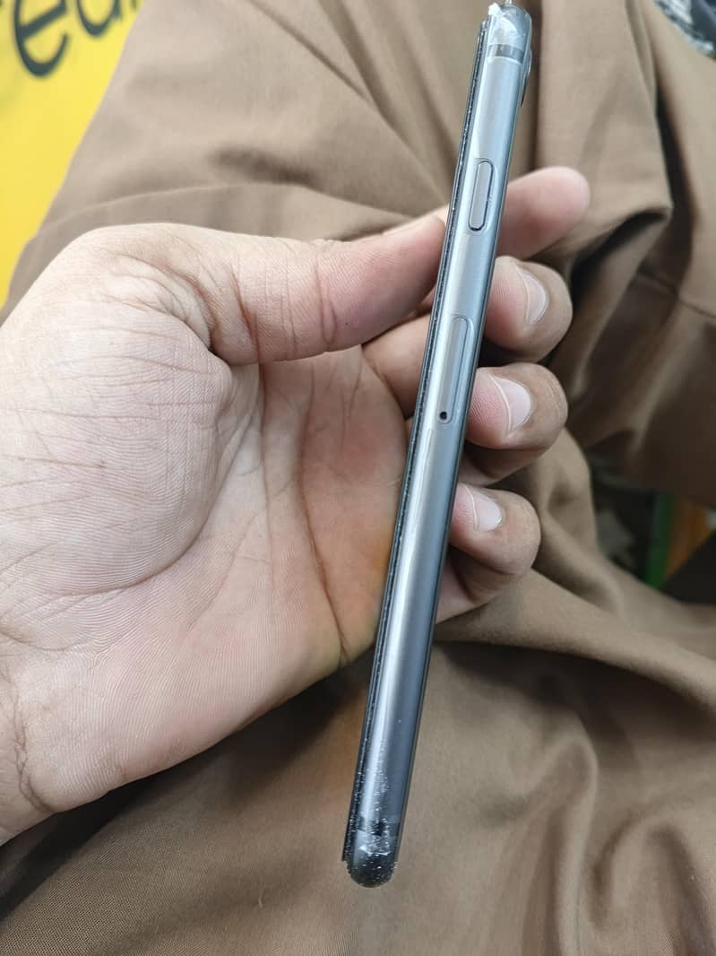 Apple iPhone 8 7