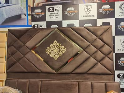 we deals in all home decoration furniture in all Pakistan