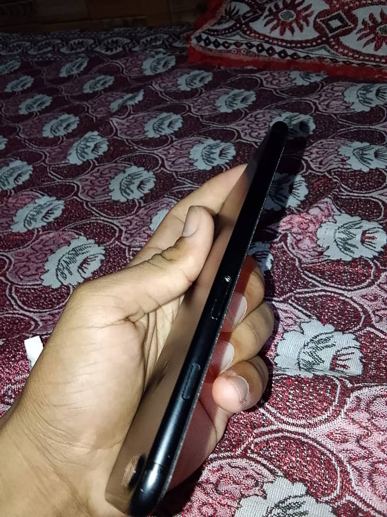 Apple iPhone 7 Plus 2