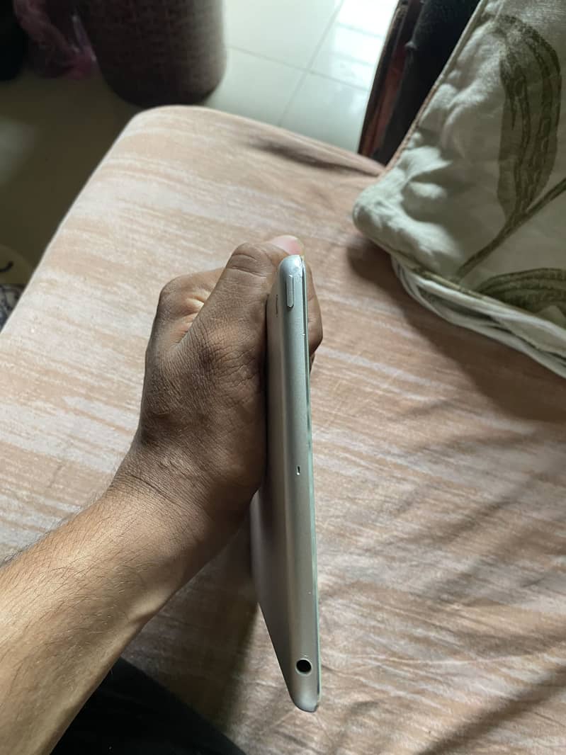 Apple Ipad Mini 2 3