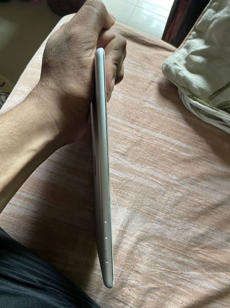 Apple Ipad Mini 2 4
