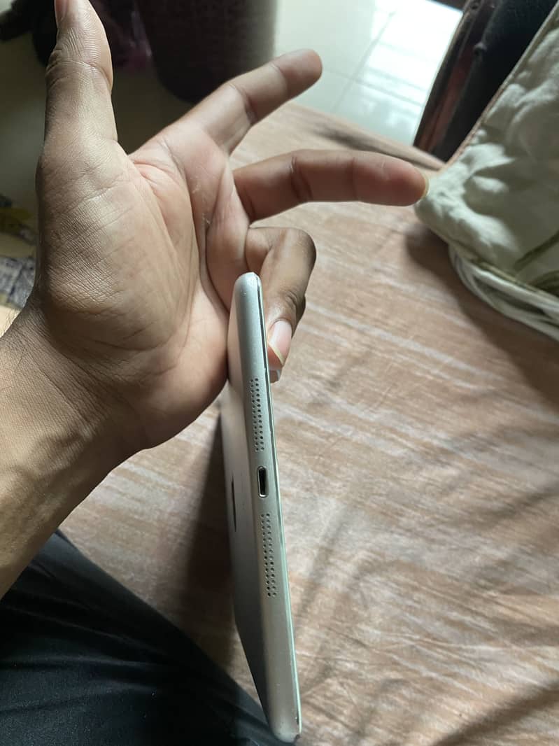 Apple Ipad Mini 2 5