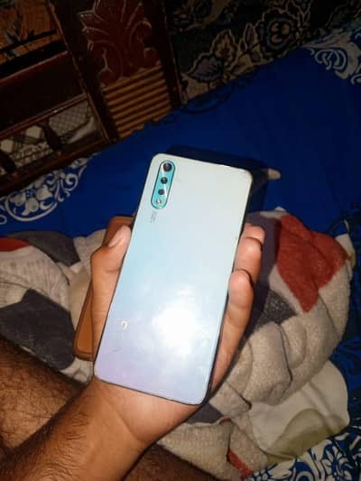 Vivo S1