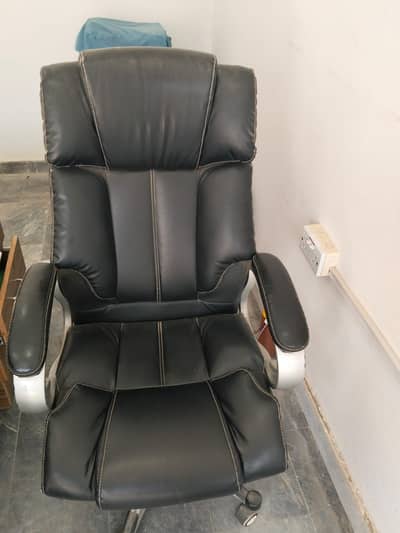 Exictive Revolving Chair and Other Items Sale in Multan