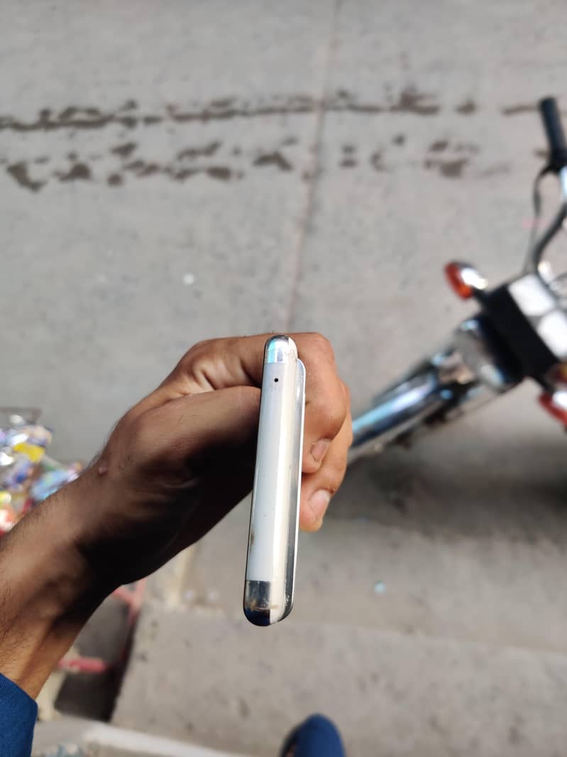Google Pixel 6 Pro 2