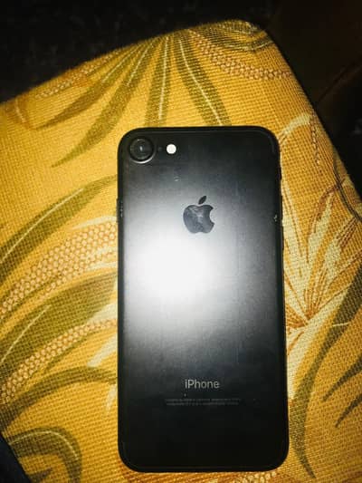 Apple iPhone 7