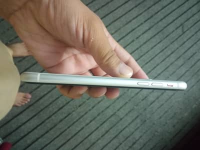 Apple iPhone XR