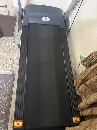 Treadmill in new condition