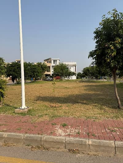Park Face 5m Plot For Sale