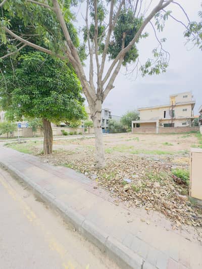 Residential Plot Of 1 Kanal Is Available In Contemporary Neighborhood Of Bahria Town Rawalpindi