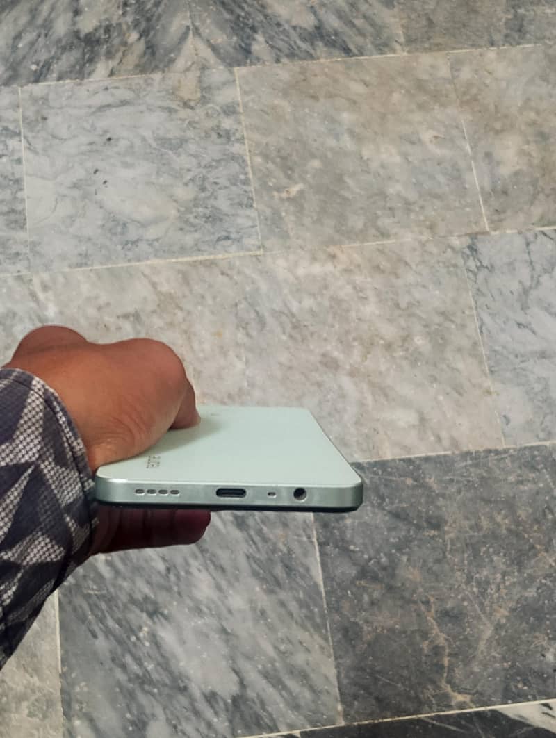 Realme Note 60x 2