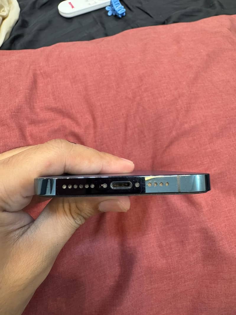 Apple iPhone 12 Pro Max 1