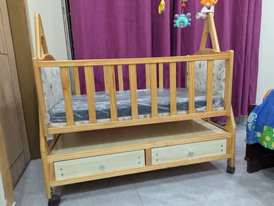 baby cot + swing