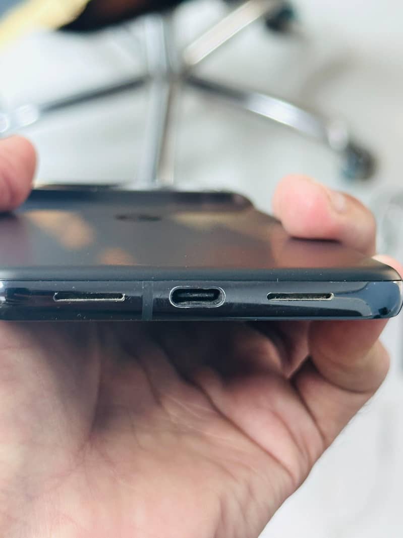 Google Pixel 8 Pro 4