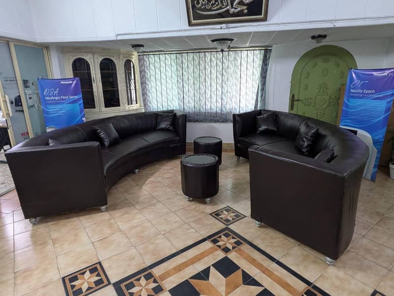 round shape sofa 1