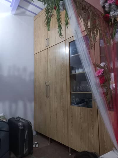 wall wardrobe