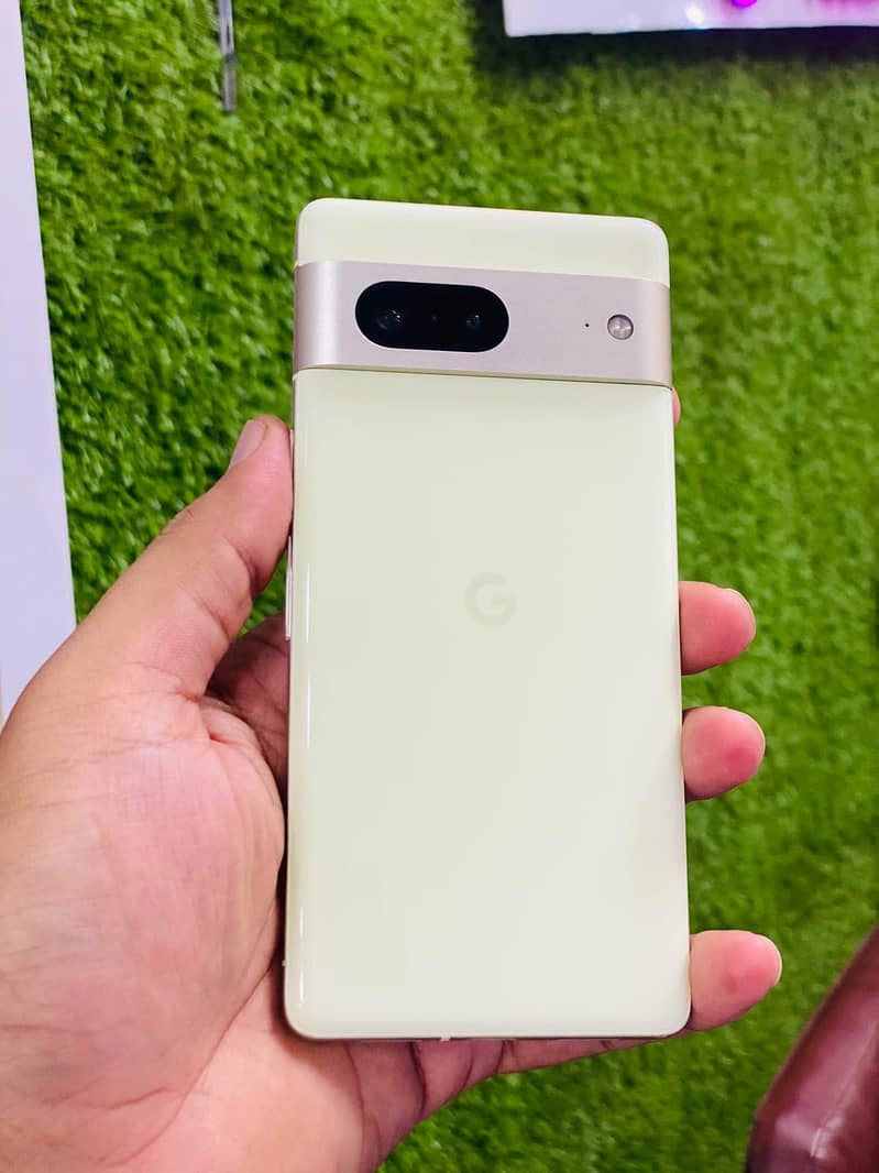 Google Pixel 7 0