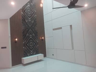 "10 Marla Double Unit 5 Bedroom House for Sale in Bahria Town Overseas Sector 5 Servant Room, Prime Location & Modern Finishing"