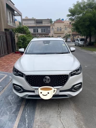 MG HS 2022