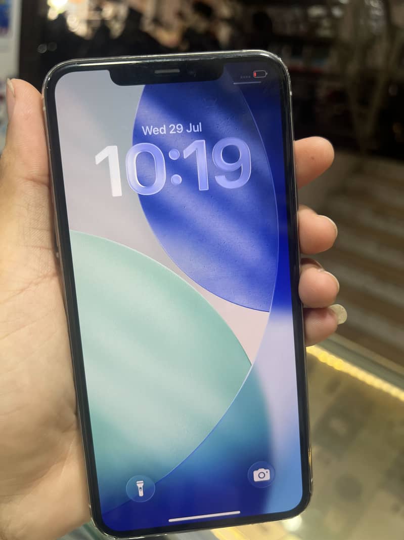 Apple iPhone 11 Pro Max 1