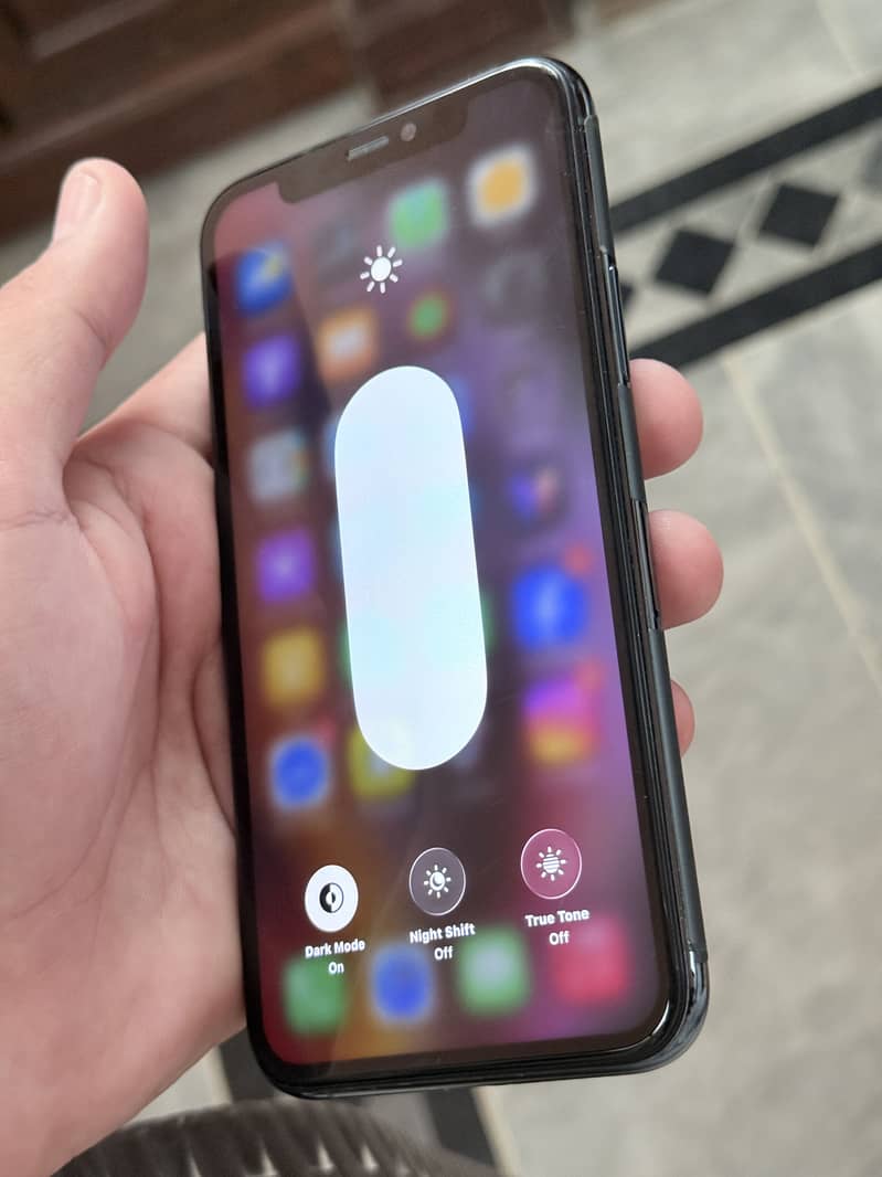 Apple iPhone 11 Pro 2