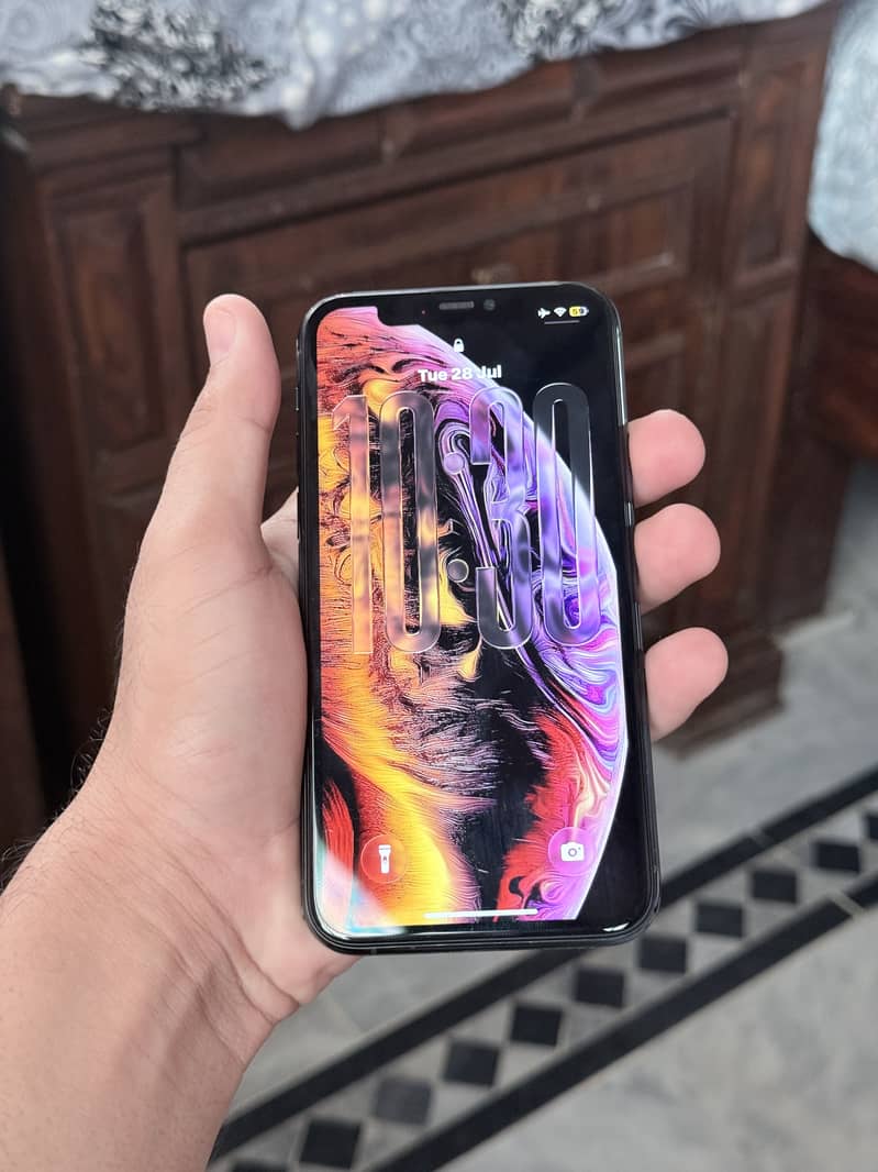 Apple iPhone 11 Pro 4