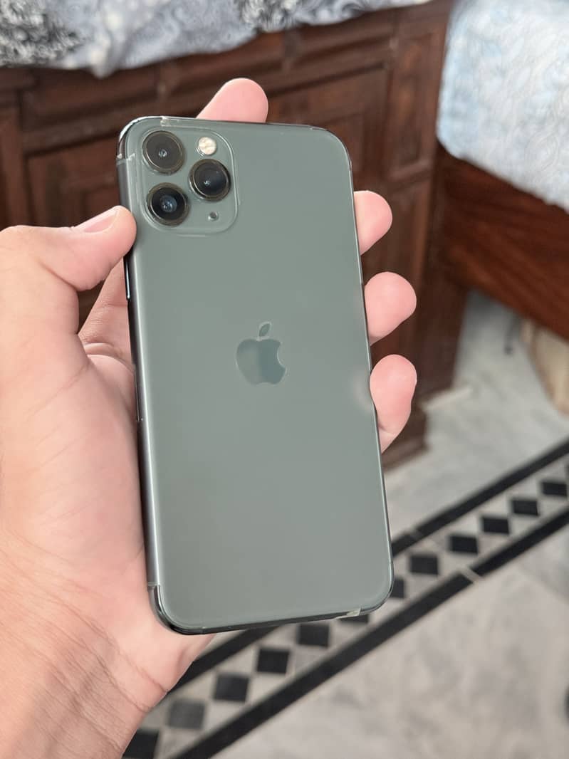 Apple iPhone 11 Pro 9