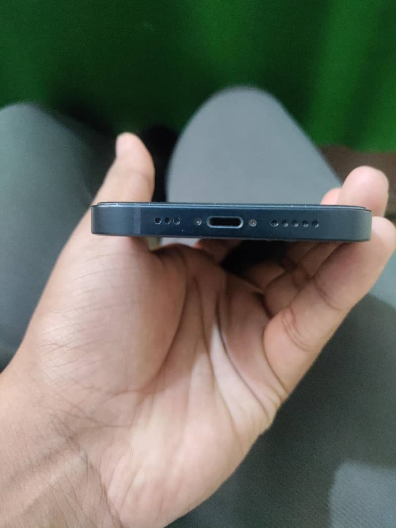 Apple iPhone 13 1