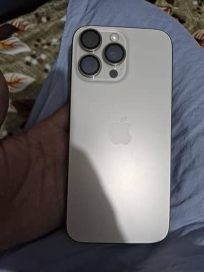 Apple iPhone 16 Pro Max