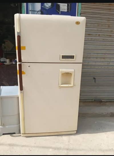 LG double door fridge all ok and totally geniun