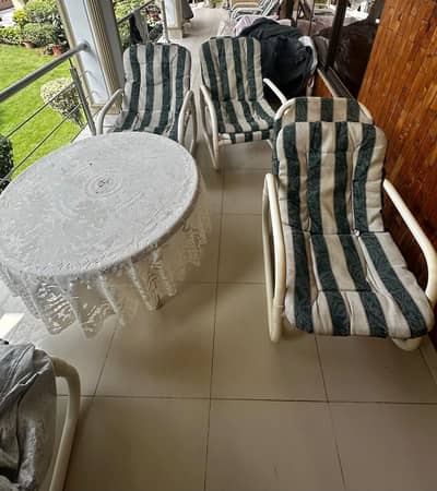 outdoor  furniture-6 chairs+1round table