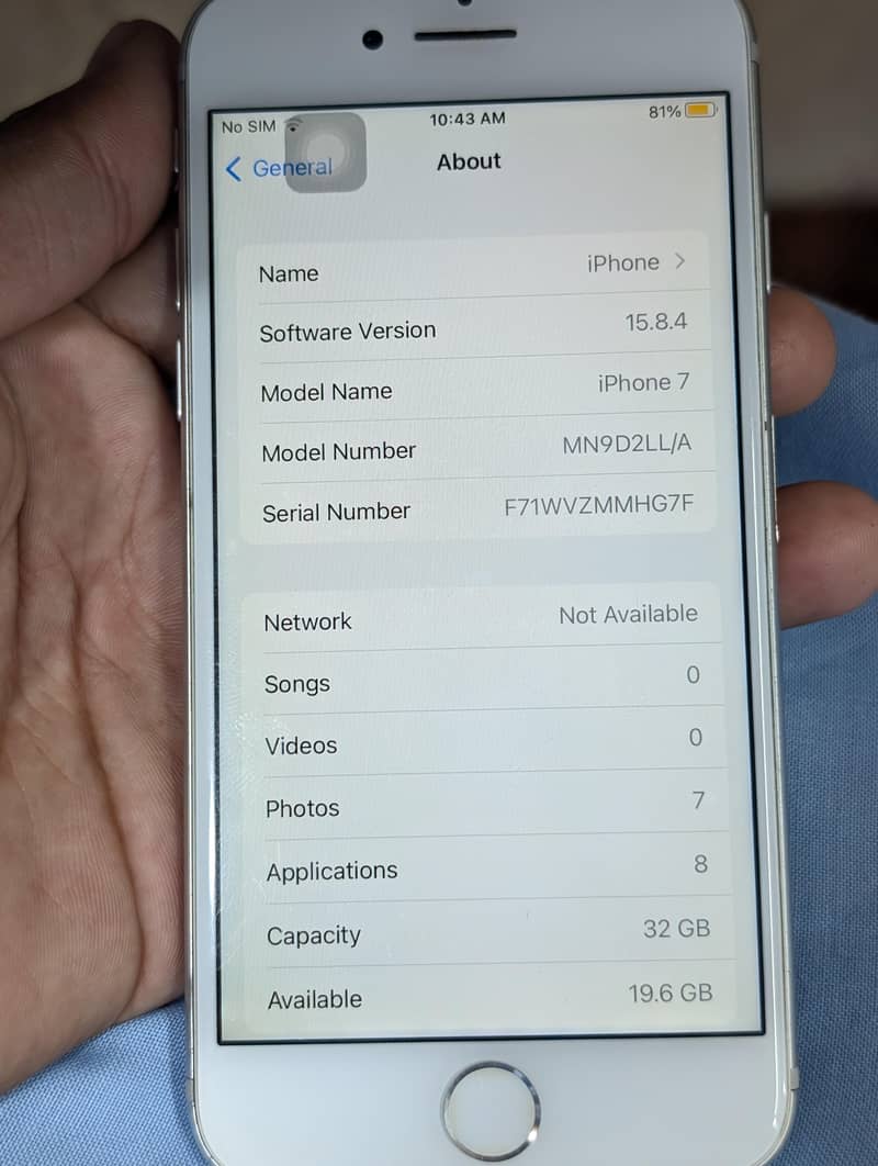 Apple iPhone 7 2